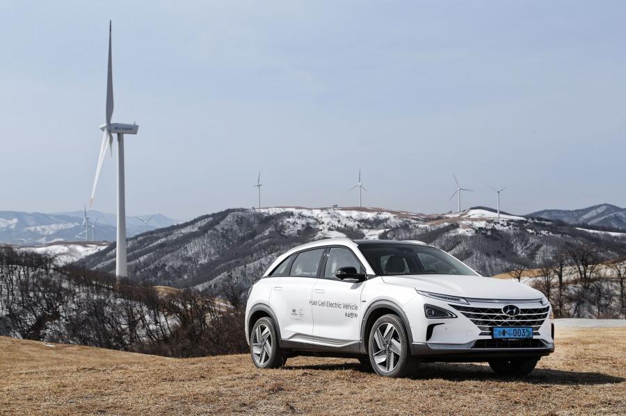  Hyundai NEXO 2018 года  (KR) (фото 8 из 35)
